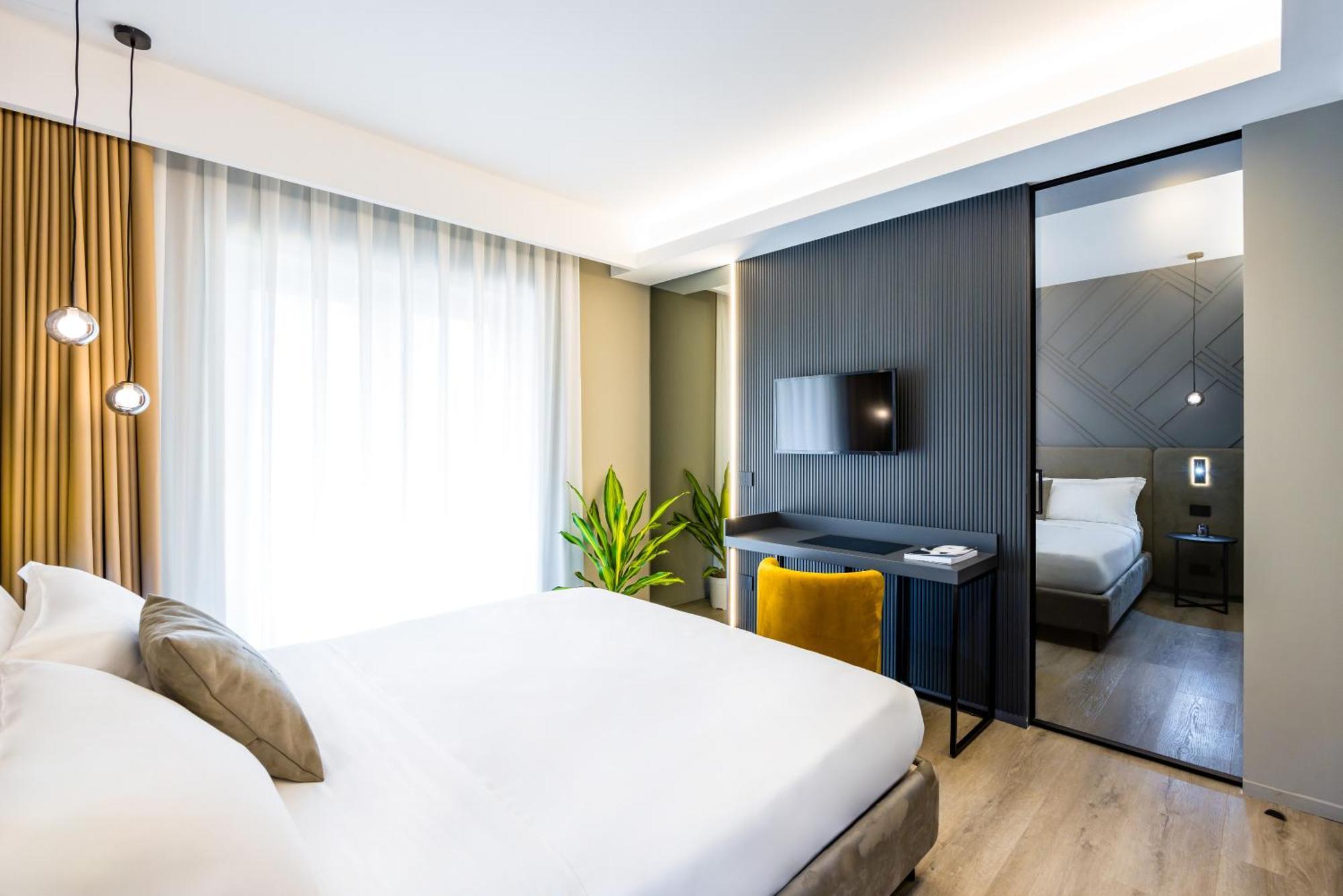 Mh Suites Plebiscito Neapel Exteriör bild
