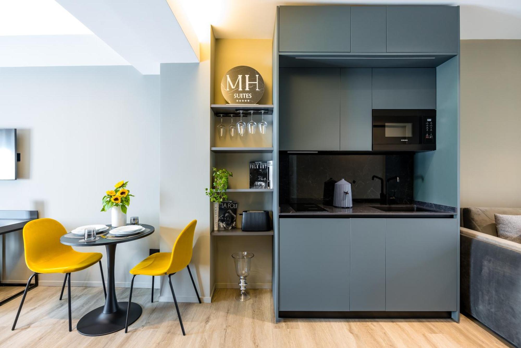 Mh Suites Plebiscito Neapel Exteriör bild