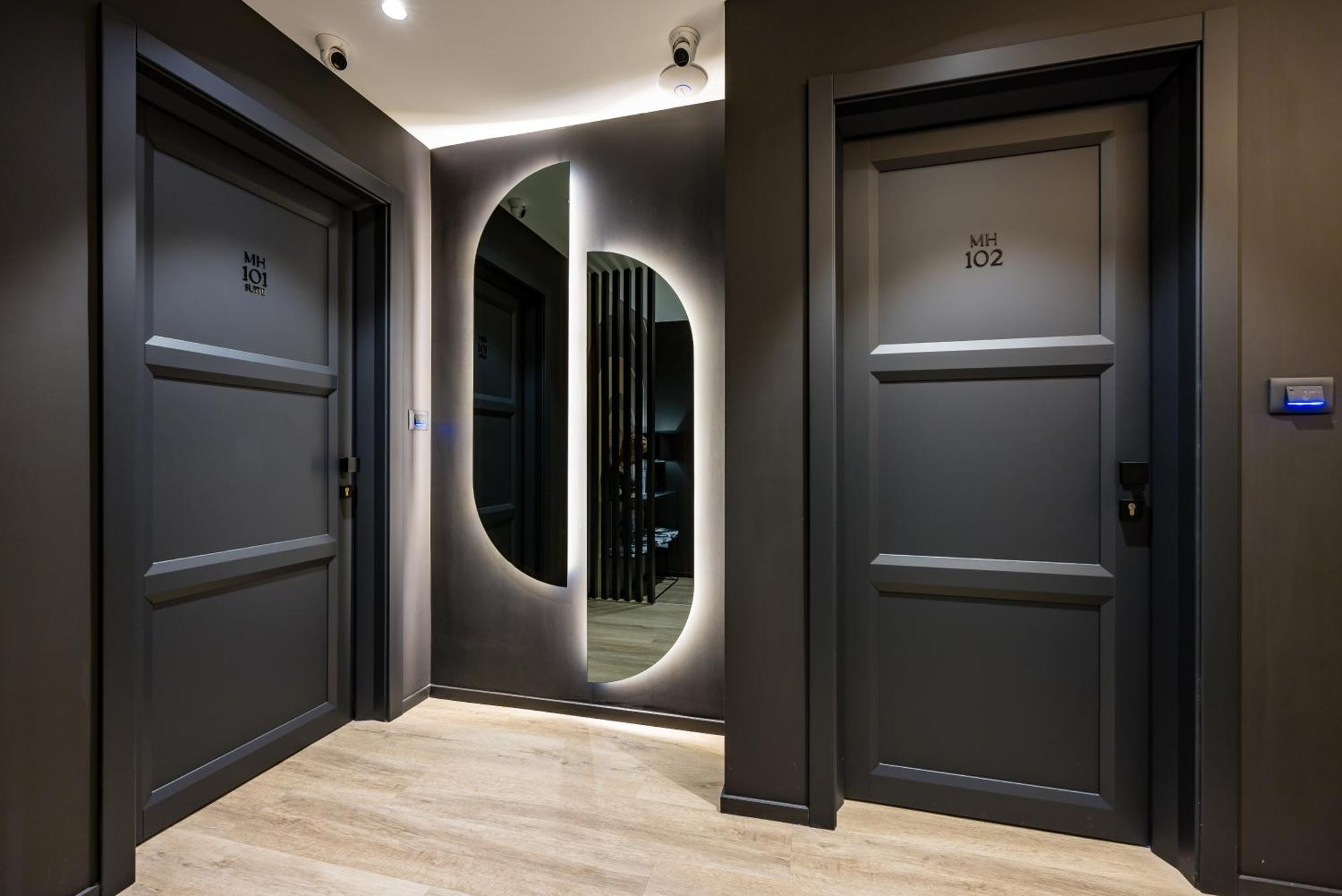 Mh Suites Plebiscito Neapel Exteriör bild